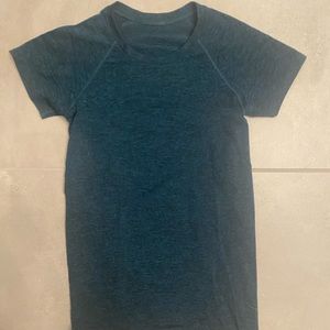 Lululemon swiftly tech short sleeve